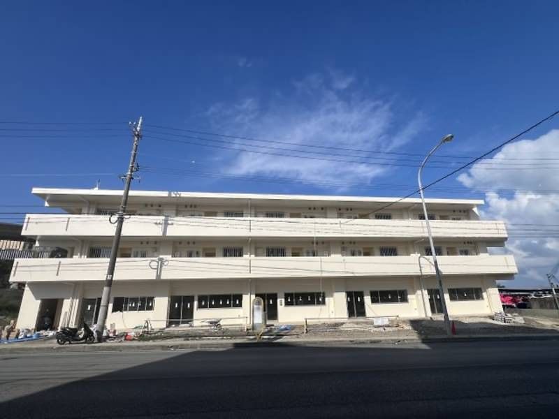 New 3LDK Apartment for Rent in Uruma, Okinawa - Late 2025 Move-In - Thumbnail 2