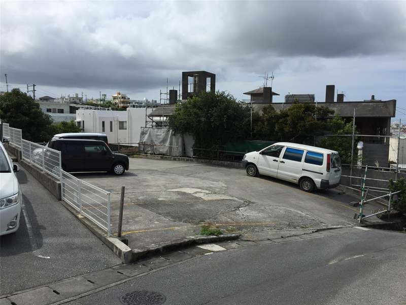 Kei Car Parking Space for Rent in Nagata, Ginowan, Okinawa - Thumbnail 3