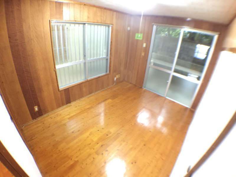 Tawada Apartment Akamichi 2DK Rental in Ginowan, Okinawa - Thumbnail 3