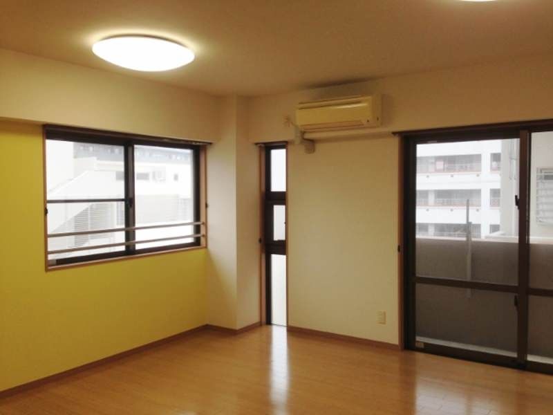 2LDK Apartment for Rent in Omoromachi, Naha City - Thumbnail 4