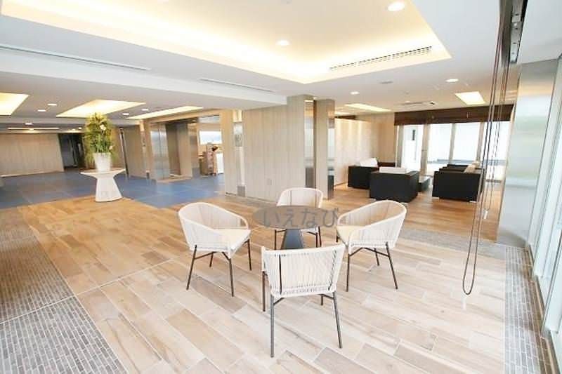 Ocean View 1LDK Apartment in Toyosaki, Tomigusuku - Thumbnail 4