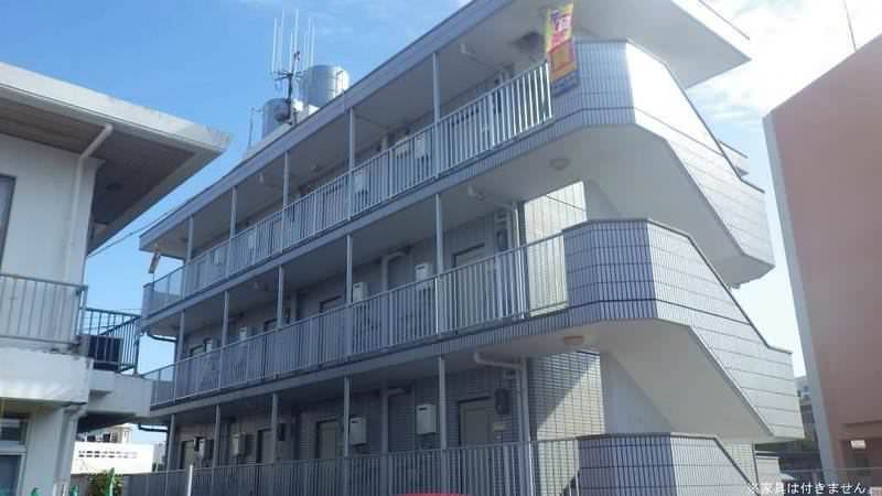 1K Apartment for Rent in Ginowan City, Okinawa - 16.5 sqm - Thumbnail 2