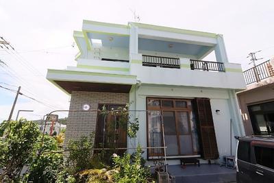 Tsuhaku Beach House in Nakagusuku Village - 3LDK Garden Home — Image 1, Nakagusuku, Okinawa