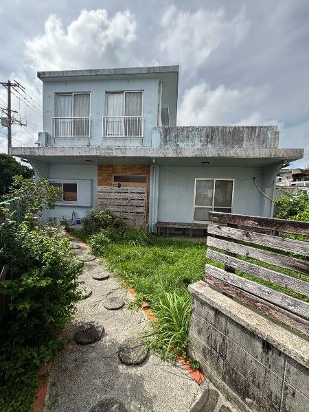 4LDK RC House with Garden for Sale in Uruma, Okinawa - Thumbnail 2