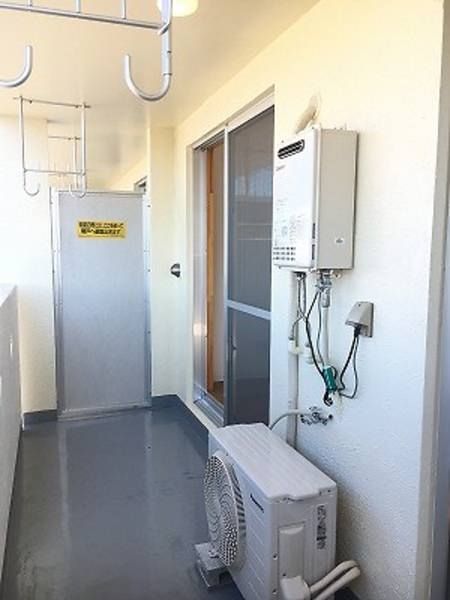3DK Maisonette Apartment for Rent in Itoman City, Okinawa - Thumbnail 2