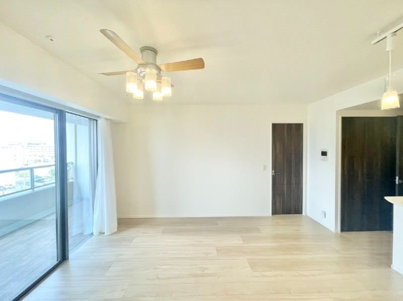 Premist Ginowan Ogana 2LDK Condo with Ocean View in Okinawa - Thumbnail 4