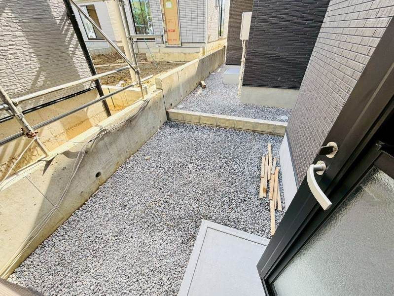 New 2025 4LDK House with 3 Parking in Uruma, Okinawa - Thumbnail 4