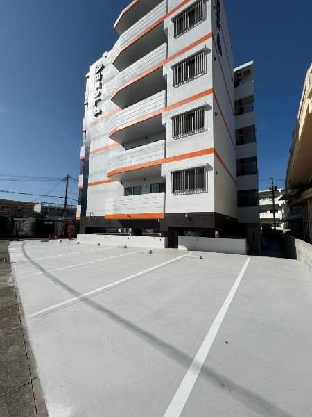New 3LDK Apartment for Sale in Miyazato, Okinawa City - Thumbnail 2