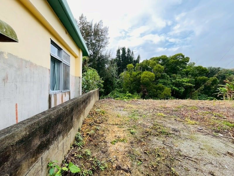 Property in Kin, Japan