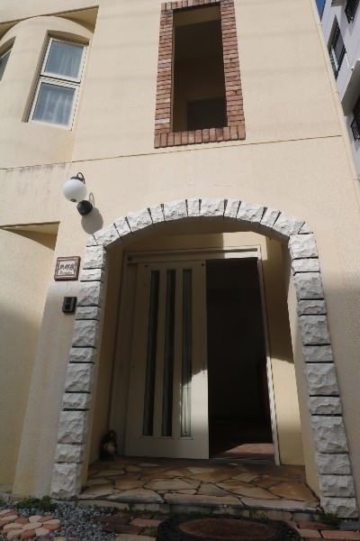 6LDK Reinforced Concrete House for Sale in Naha, Okinawa - Thumbnail 3