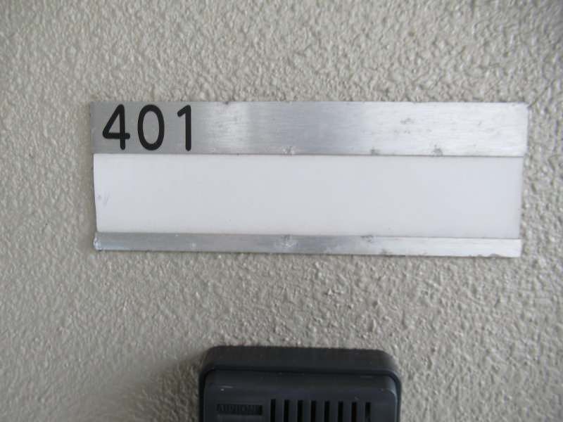 1R Apartment for Rent in Urasoe, Okinawa with Elevator - Thumbnail 3
