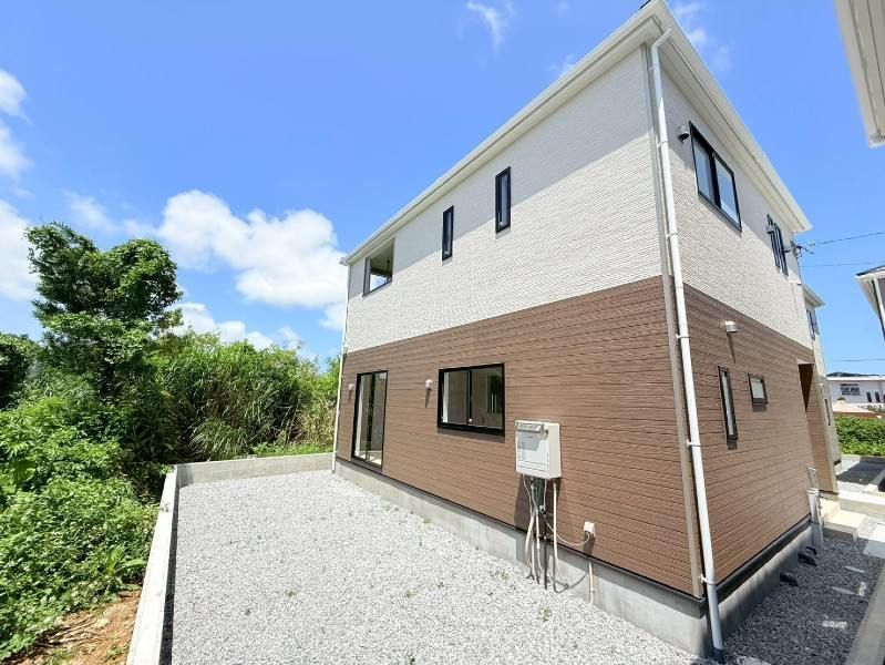New 4LDK House for Sale in Itoman, Okinawa - 99 sqm - Thumbnail 2