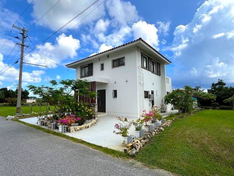 Oceanview 2LDK House in Miyakojima Resort Subdivision - Image 1