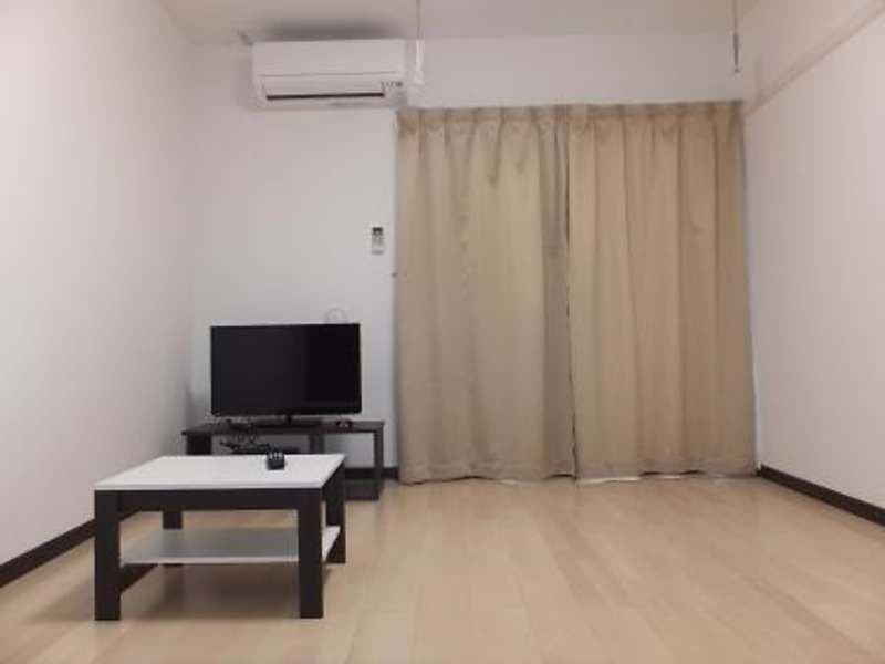 Leopalace East Wind 1K Apartment for Rent in Chatan, Okinawa - Thumbnail 2