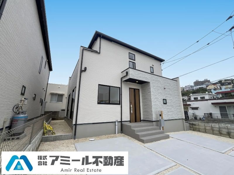 New 4LDK House for Sale in Momohara, Okinawa City - Thumbnail 4