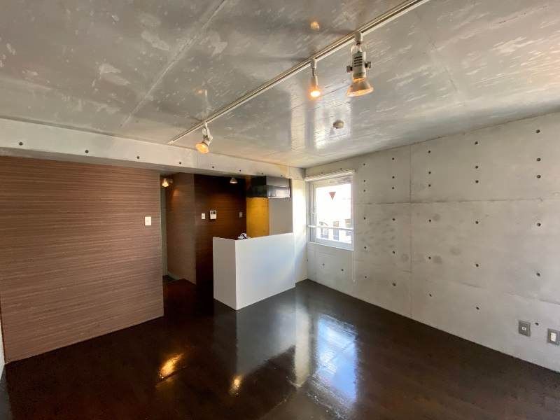 Designer 1R Apartment for Rent in Ginowan, Okinawa - Thumbnail 3