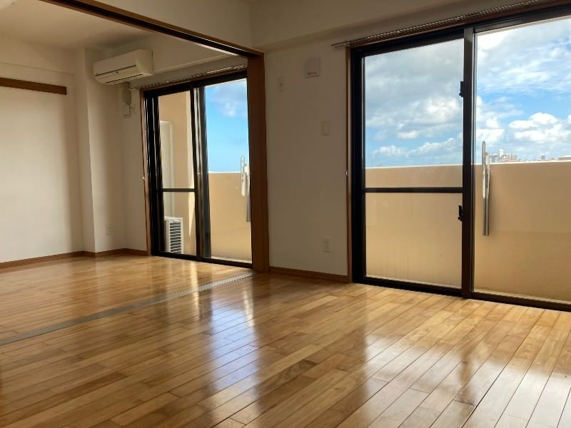 Grandeel S・K・M 1LDK Apartment for Rent in Naha City, Okinawa - Thumbnail 2