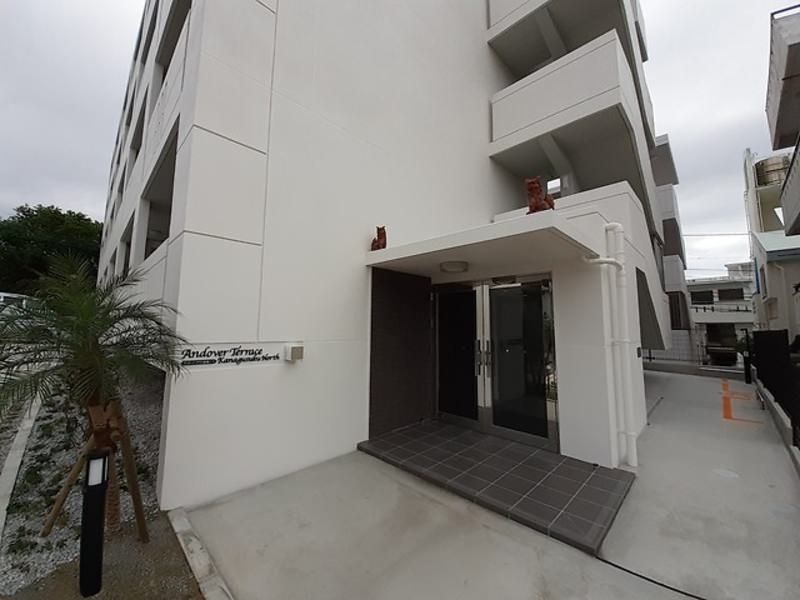 Modern 1DK Apartment for Rent in Naha Kinjo, Okinawa - Thumbnail 2
