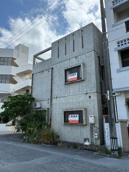 3LDK Detached House for Sale in Wakasa, Naha, Okinawa - Thumbnail 2