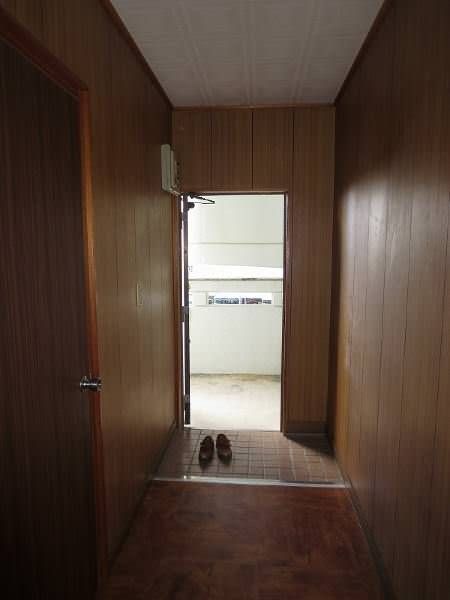 2LDK Apartment for Rent in Okinawa City with Elevator - Thumbnail 3