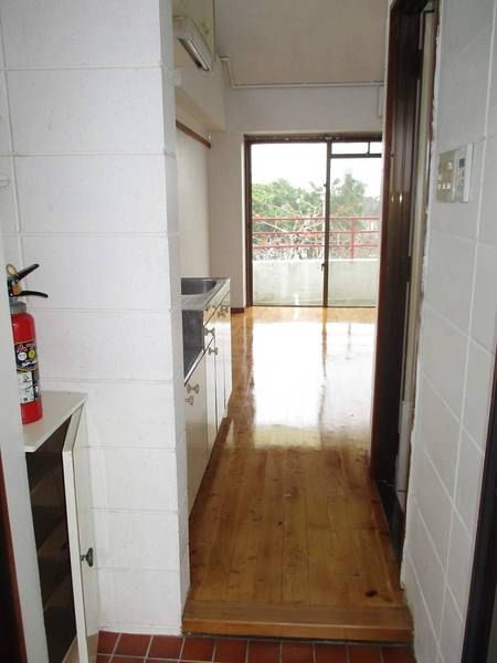 Shellheim 1R Apartment for Rent in Naha, Okinawa - Thumbnail 3