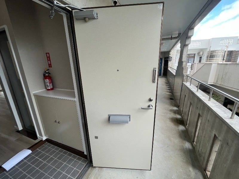 2LDK Apartment for Rent in Thomas Mansion Maehara, Ginowan - Thumbnail 4