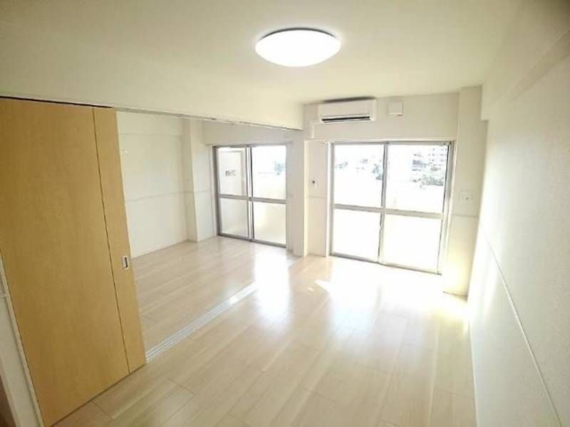 1LDK Apartment for Rent in Tomigusuku, Okinawa - 42.23 sqm - Thumbnail 4