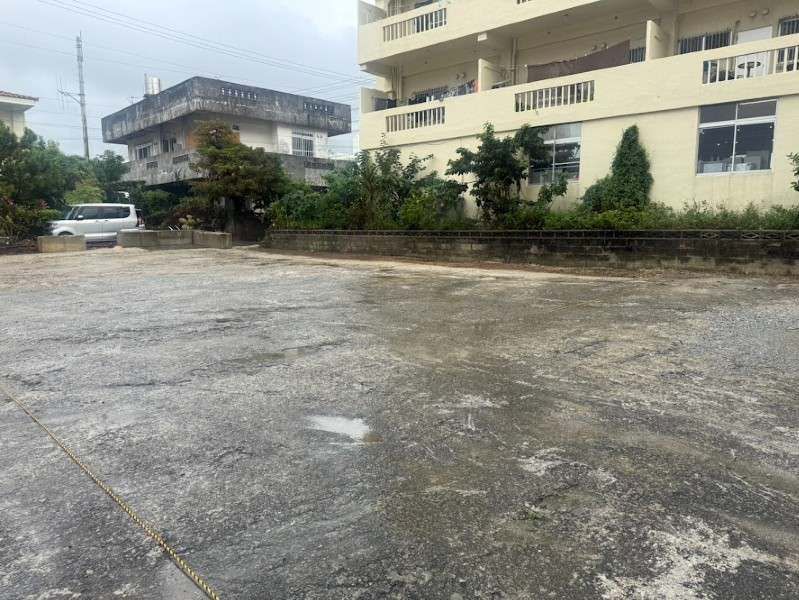 Rental Parking Space in Ginowan, Okinawa for Passenger Cars - Thumbnail 2