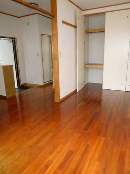 1R Apartment for Rent in Yomitan, Naha City, Okinawa - Thumbnail 2