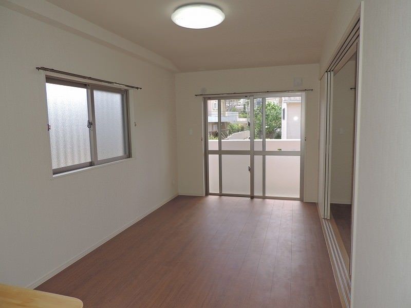 Maison Lapoelle 1LDK Apartment for Rent in Naha, Okinawa - Thumbnail 3