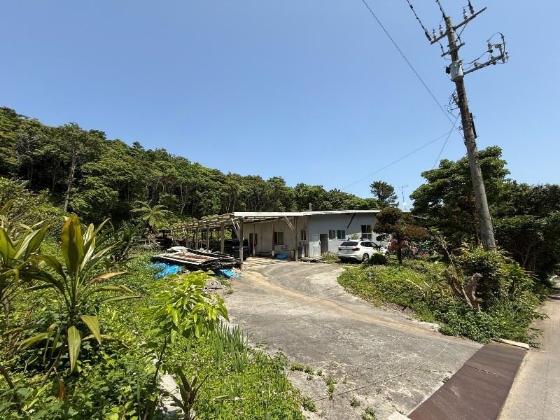 Large Business Property for Rent in Motobu, Okinawa with 3321 Tsubo Land - Thumbnail 2