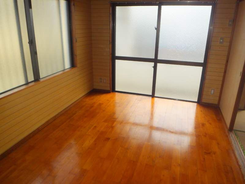 K.I Mansion 2DK Apartment for Rent in Itoman, Okinawa - Thumbnail 4