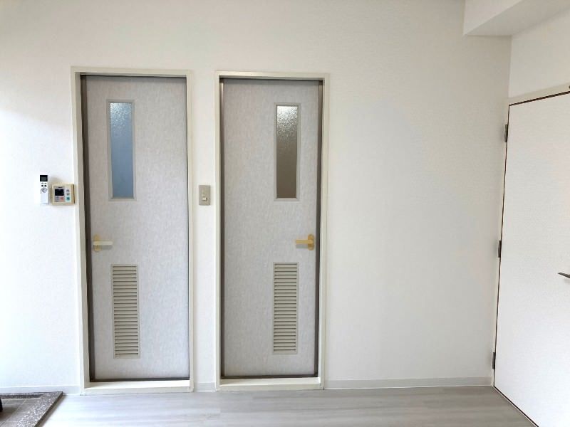 Renovated 2DK Apartment for Rent in Urasoe, Okinawa with Parking - Thumbnail 3