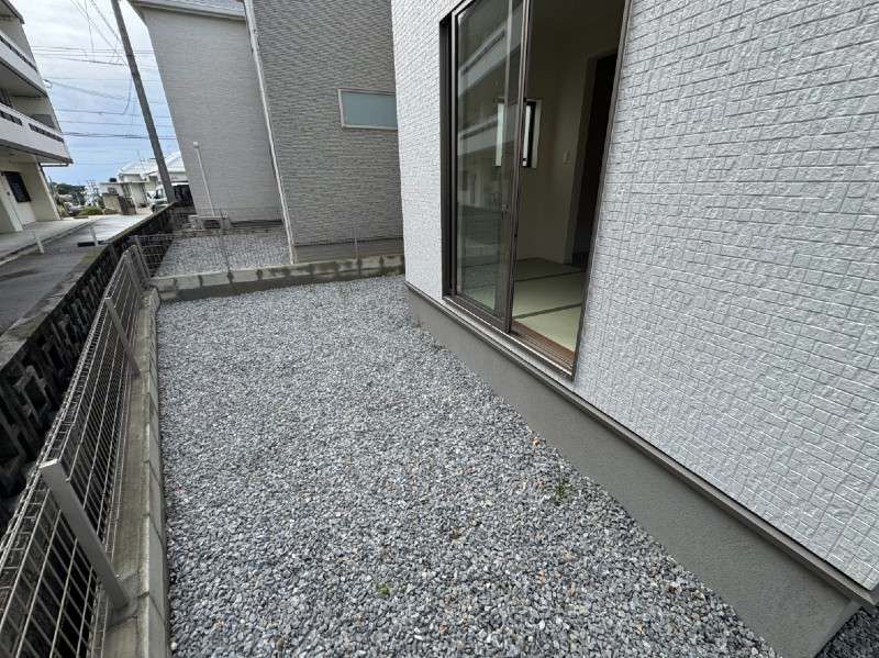 New 2025 3LDK House in Okinawa City with 2 Car Parks - Thumbnail 2