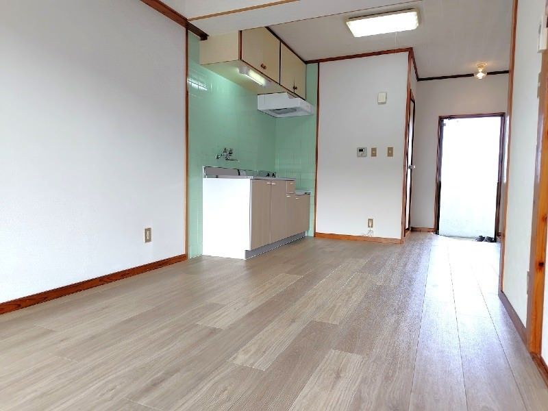 Renovated 2LDK Apartment for Rent in Ginowan, Okinawa - Thumbnail 4