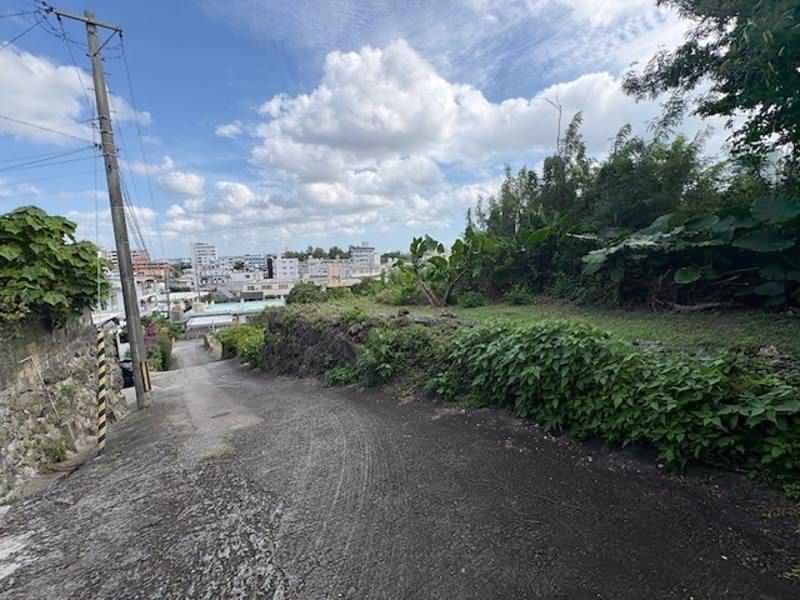 1,625 sqm Development Land for Sale in Tomigusuku, Okinawa - Thumbnail 4