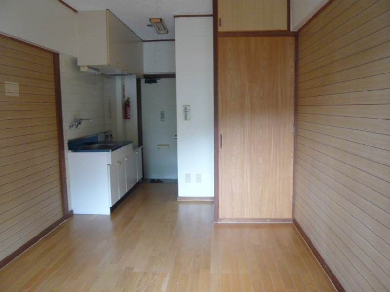 1R Apartment for Rent in Nago City, Okinawa - 39,000 Yen - Thumbnail 4