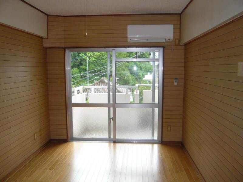 1R Apartment for Rent in Nago City, Okinawa - 39,000 Yen - Thumbnail 3