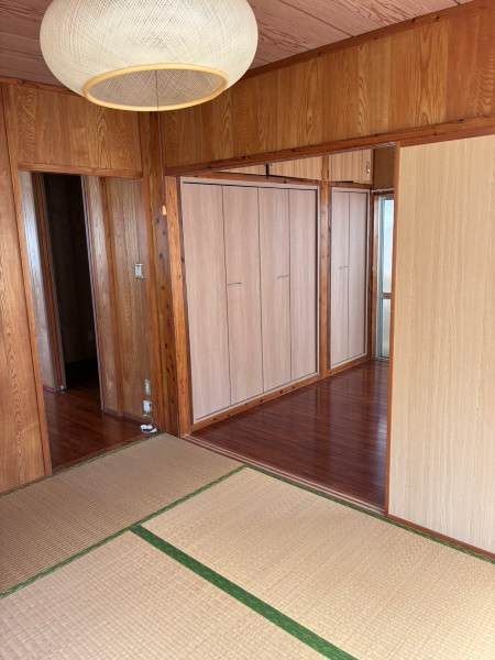 3LDK Apartment for Rent in Okinawa City, Uezu - Thumbnail 4