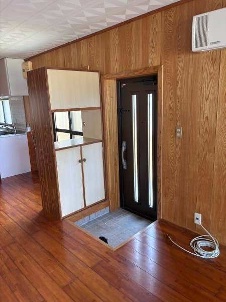 3LDK Apartment for Rent in Okinawa City, Uezu - Thumbnail 3