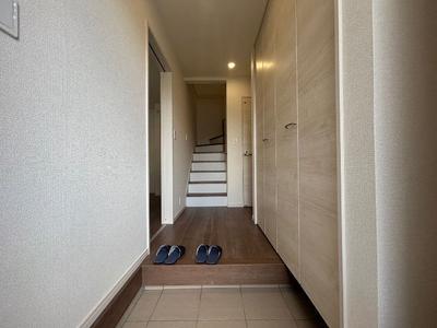 New 2LDK House in Kadena Town - Modern Living with Dual Parking — Image 4, Kadena, Okinawa