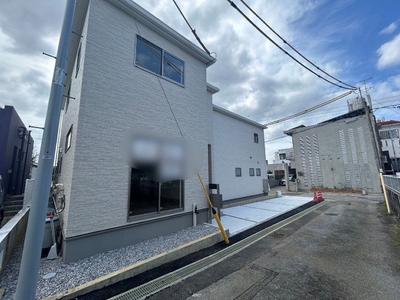 New 2LDK House in Kadena Town - Modern Living with Dual Parking — Image 1, Kadena, Okinawa