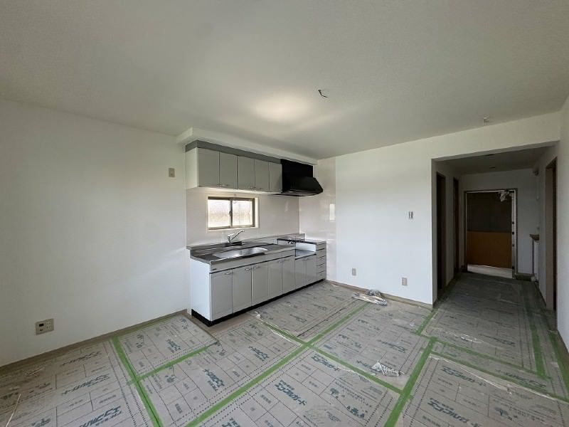 New 2LDK Apartment for Rent in Yomitan Village, Okinawa - Thumbnail 3