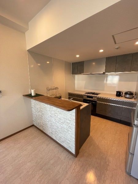 Weekly 2LDK Rental Apartment in Okinawa City, Fully Furnished - Thumbnail 3