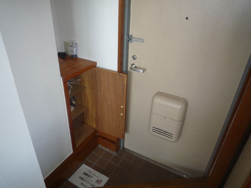 1R Studio Apartment for Rent in Urasoe, Okinawa - 34,000 Yen - Thumbnail 2