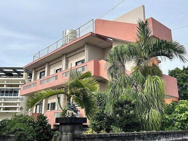 9LDK Reinforced Concrete House for Sale in Onna Village, Okinawa - Thumbnail 4