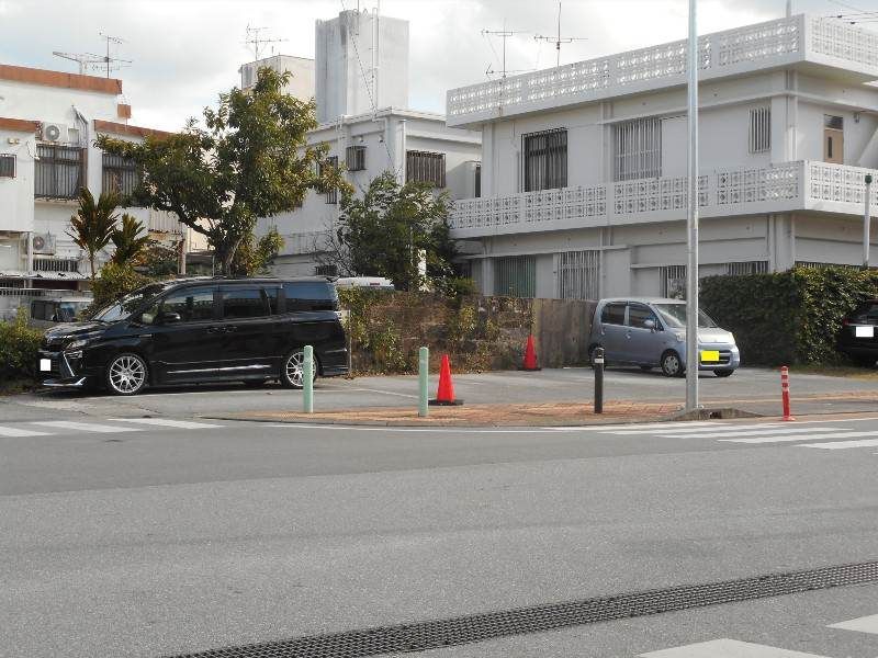 Commercial Land for Sale in Yonabaru, Okinawa - 102.54 sqm - Thumbnail 2