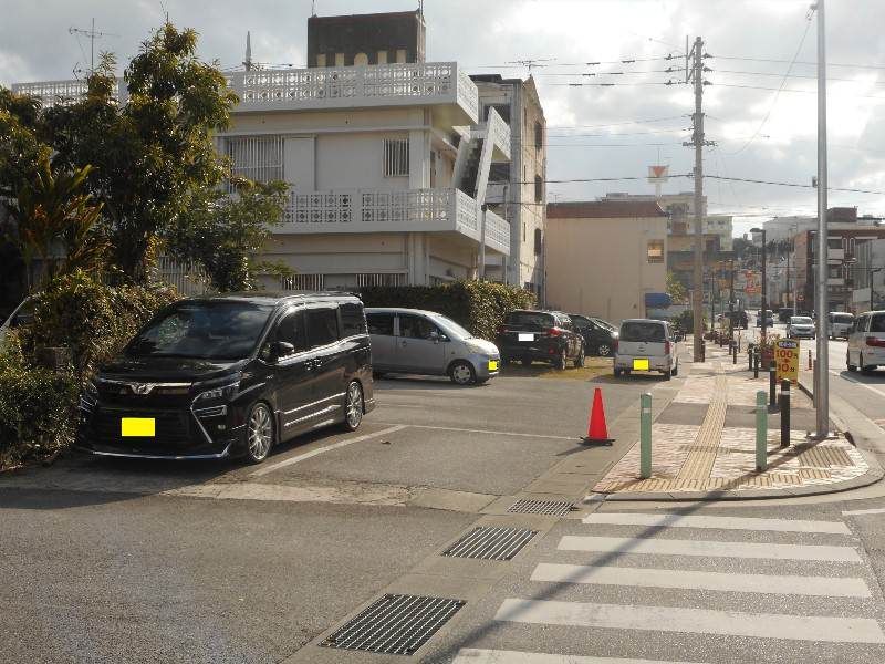 Commercial Land for Sale in Yonabaru, Okinawa - 102.54 sqm - Thumbnail 3