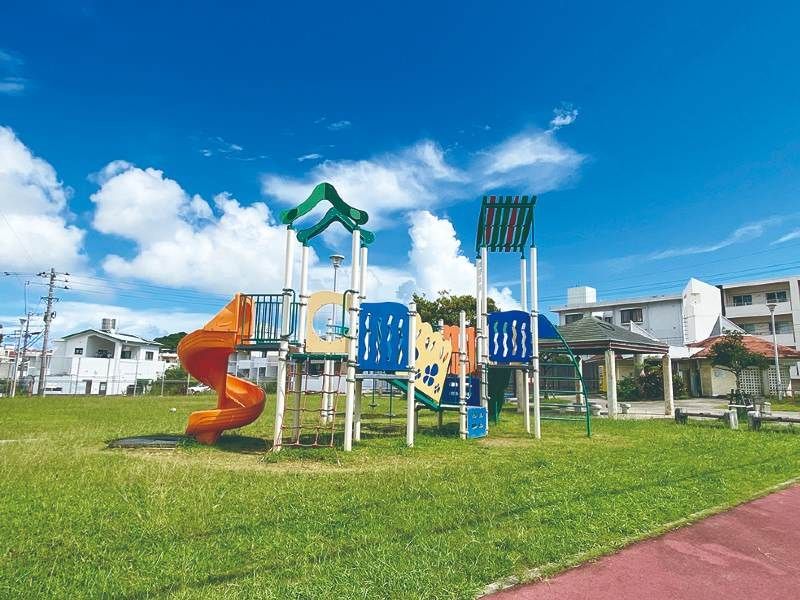 Urban Palette Miso Nakahara Town 4LDK Condo in Okinawa City - Thumbnail 2