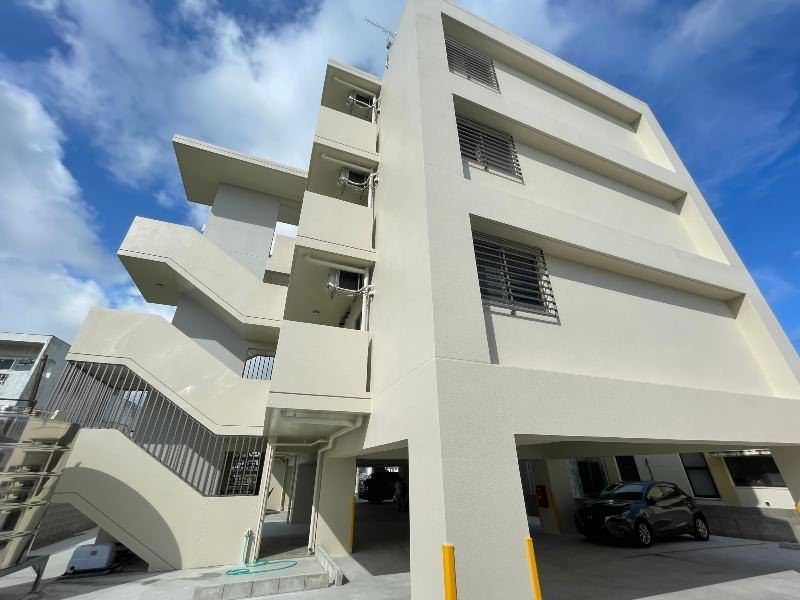 2LDK Apartment for Rent in Yaese, Okinawa - Thumbnail 2